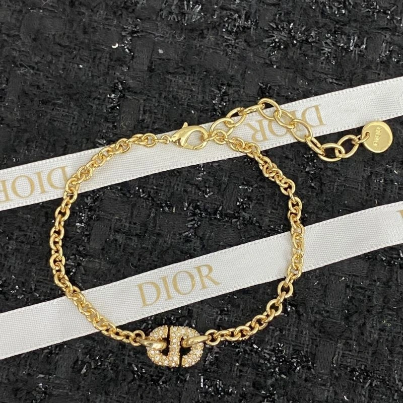 MultiPurpose Christian Dior Bracelets 234666