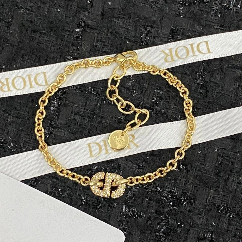 MultiPurpose Christian Dior Bracelets 234666
