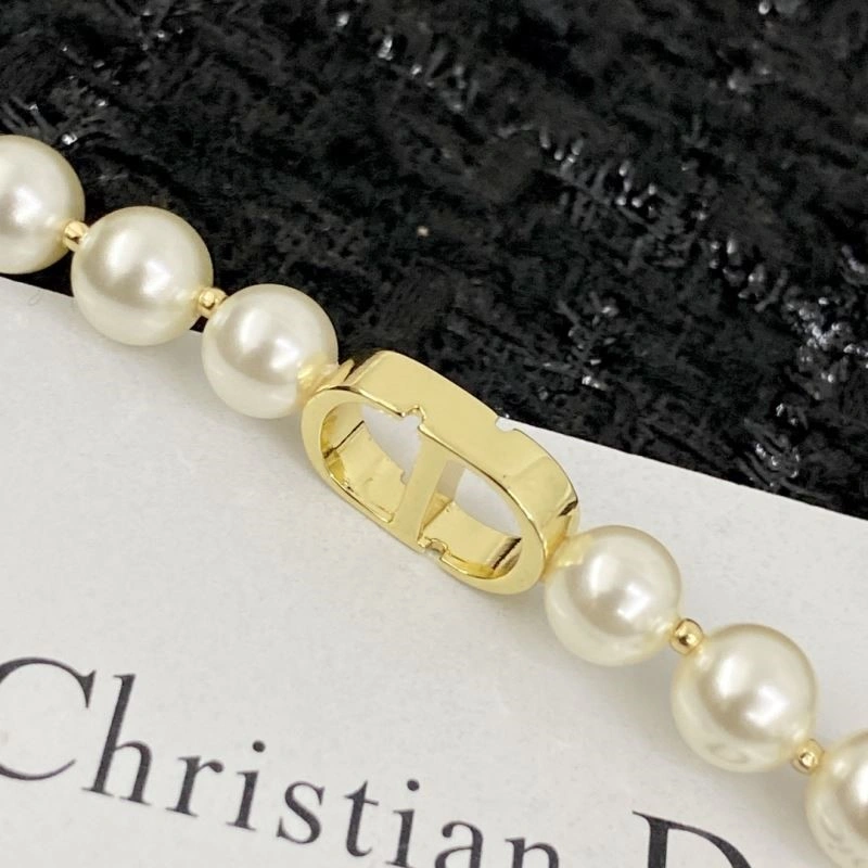 Lightweight Christian Dior Bracelets 234318