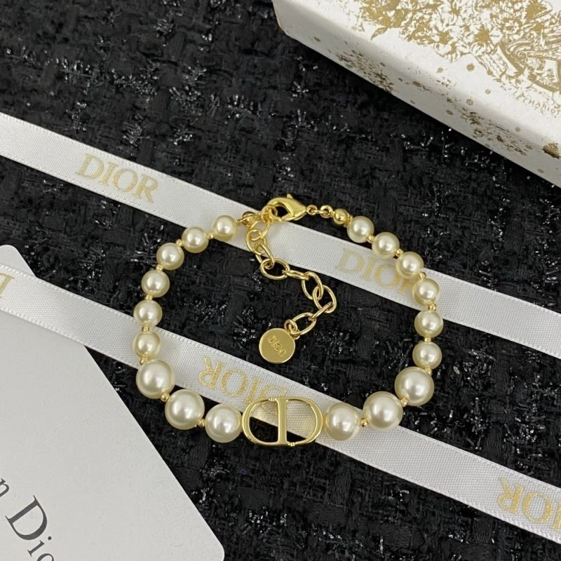 Lightweight Christian Dior Bracelets 234318