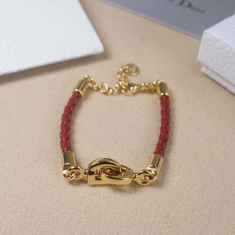 Premium Christian Dior Bracelets 234284