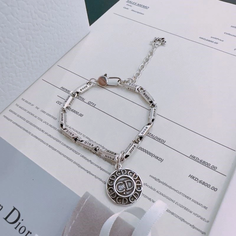 HighPerformance Christian Dior Bracelets 234303