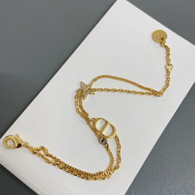 Premium Christian Dior Bracelets 234275