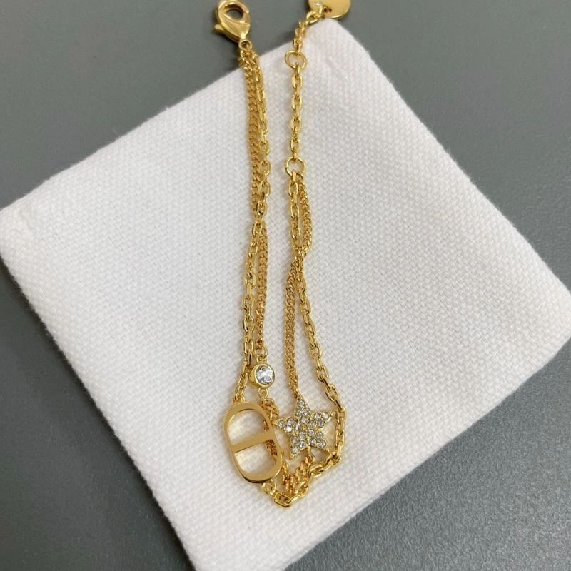Premium Christian Dior Bracelets 234275