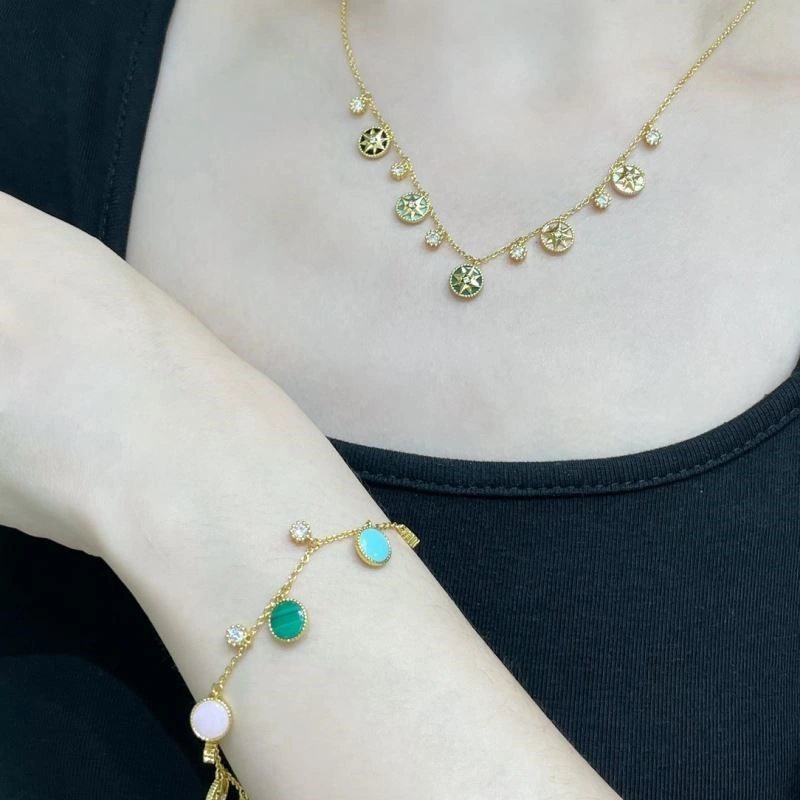 Snug Christian Dior Bracelets 234270
