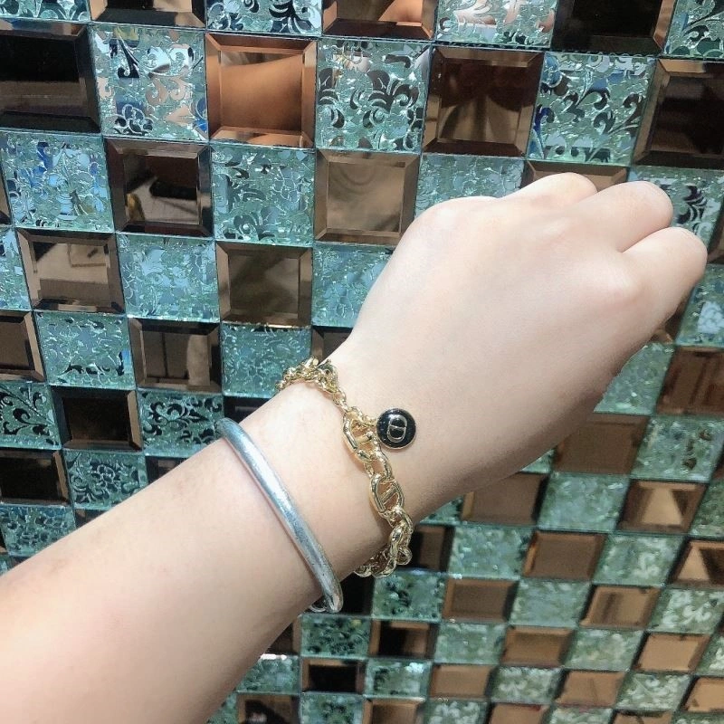 Tailored Christian Dior Bracelets 234265