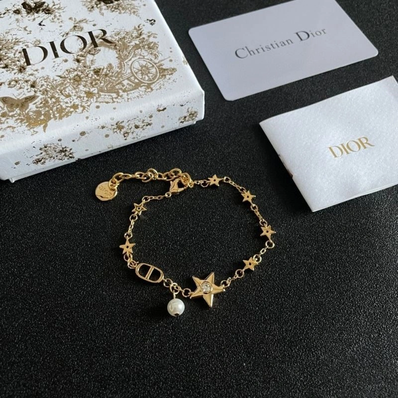 Affordable Christian Dior Bracelets 234264