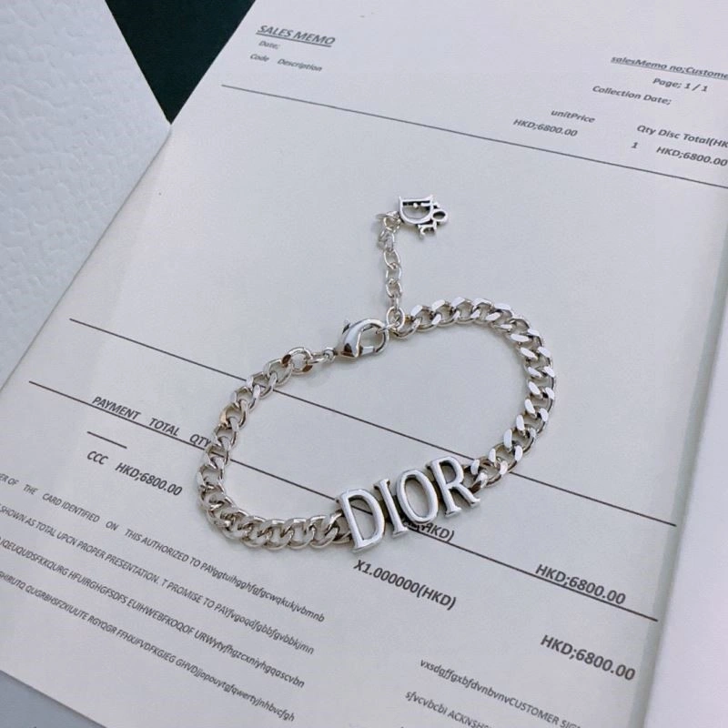 Comfortable Christian Dior Bracelets 234254