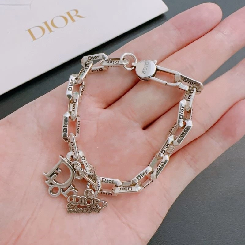 MultiPurpose Christian Dior Bracelets 234358