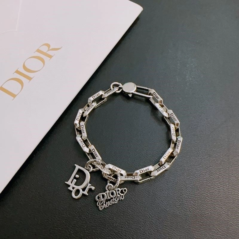 MultiPurpose Christian Dior Bracelets 234358