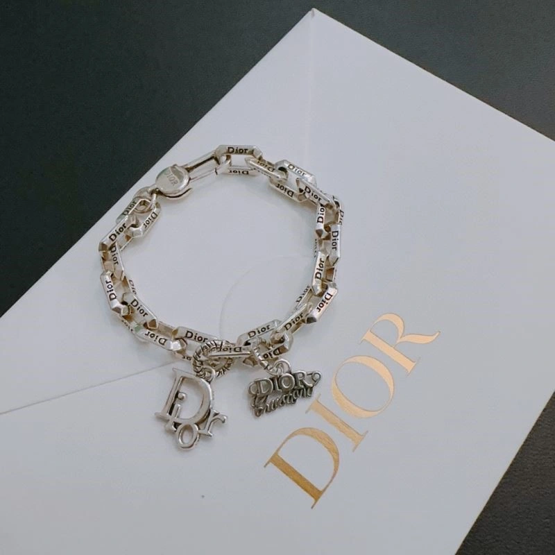 MultiPurpose Christian Dior Bracelets 234358