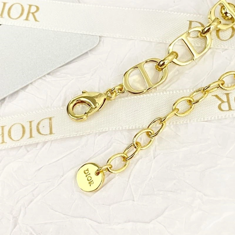 Trendsetting Christian Dior Bracelets 234048