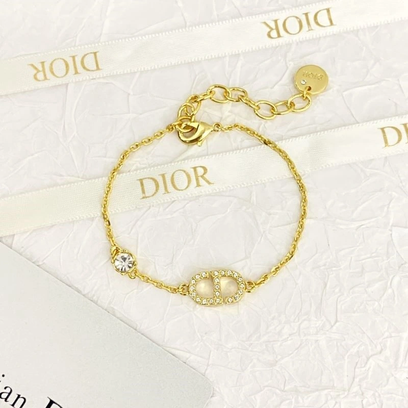 Reliable Christian Dior Bracelets 234028