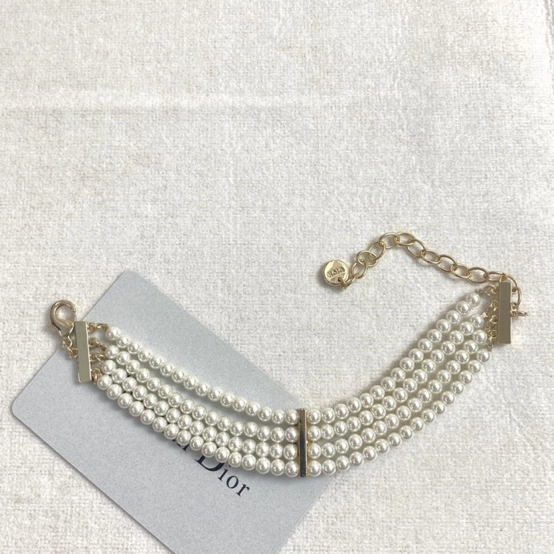 Supportive Christian Dior Bracelets 234027