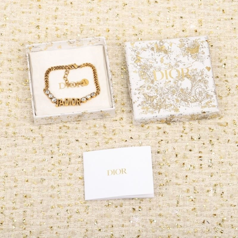 Contemporary Christian Dior Bracelets 234015