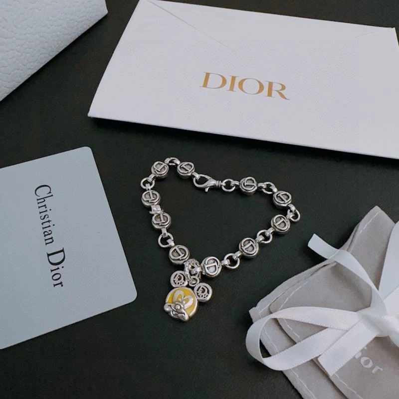 Trendy Christian Dior Bracelets 234012