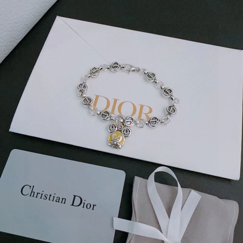 Trendy Christian Dior Bracelets 234012