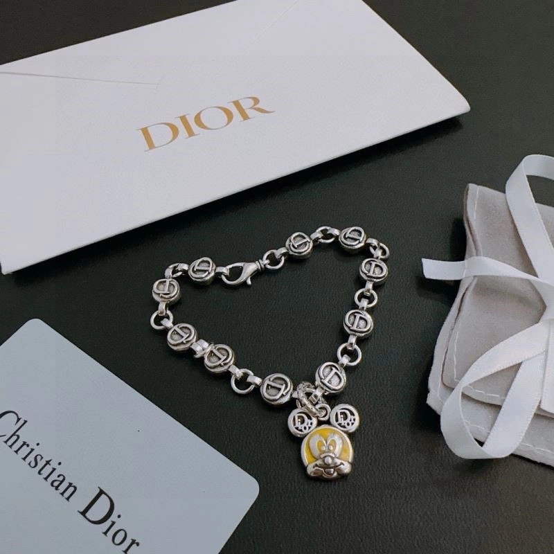 Trendy Christian Dior Bracelets 234012
