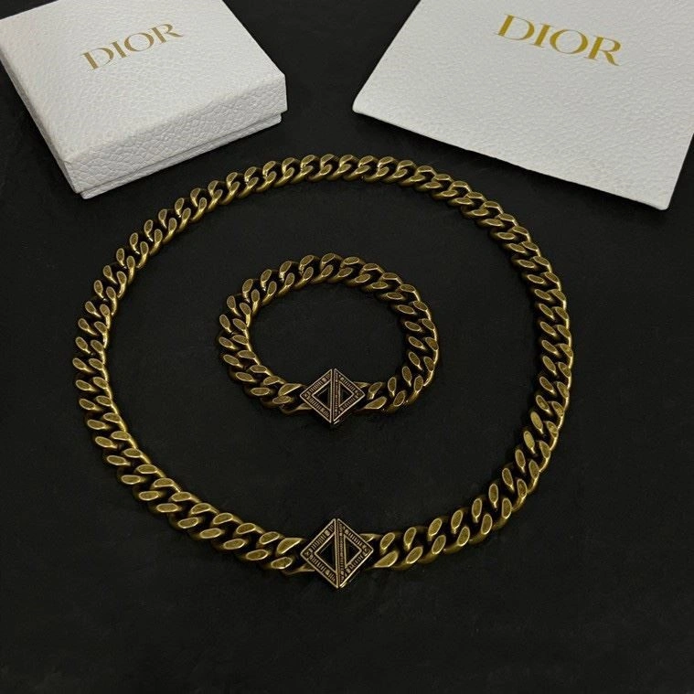 Christian Dior Bracelets Unique 234001