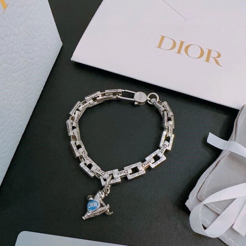 HighQuality Christian Dior Bracelets 234006