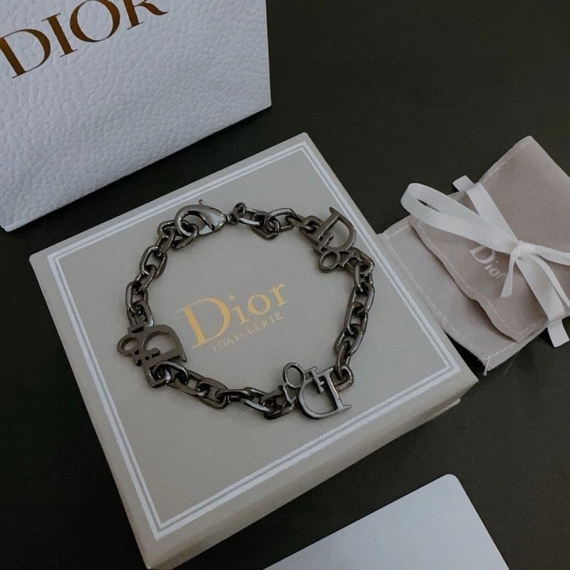 Affordable Christian Dior Bracelets 233996