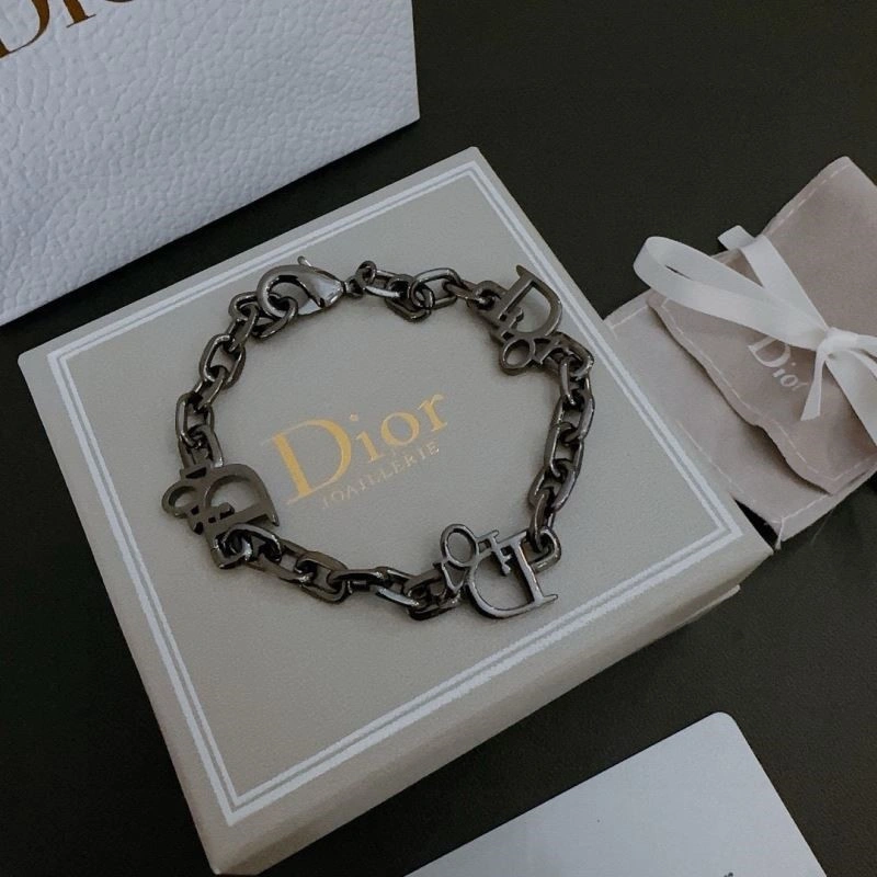 Affordable Christian Dior Bracelets 233996