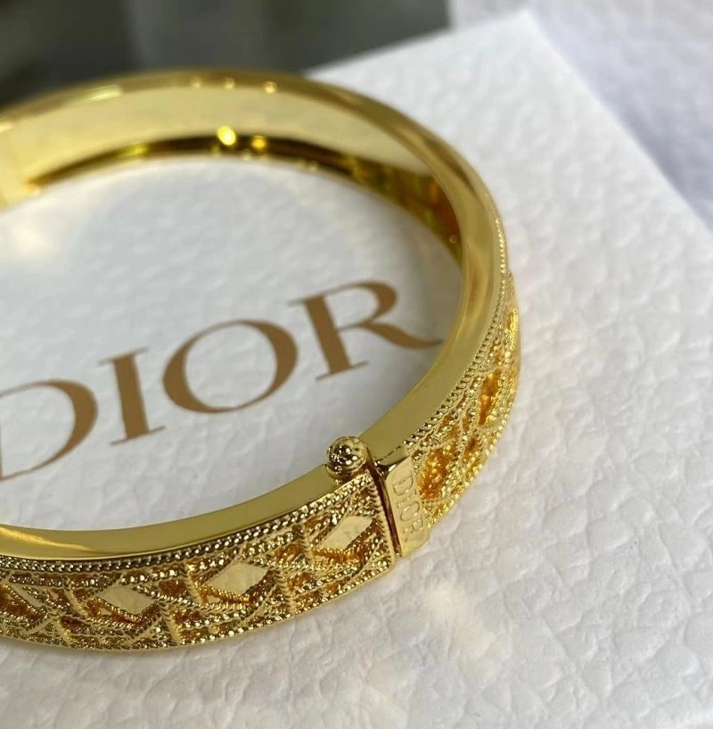 Christian Dior Bracelets Versatile 233986
