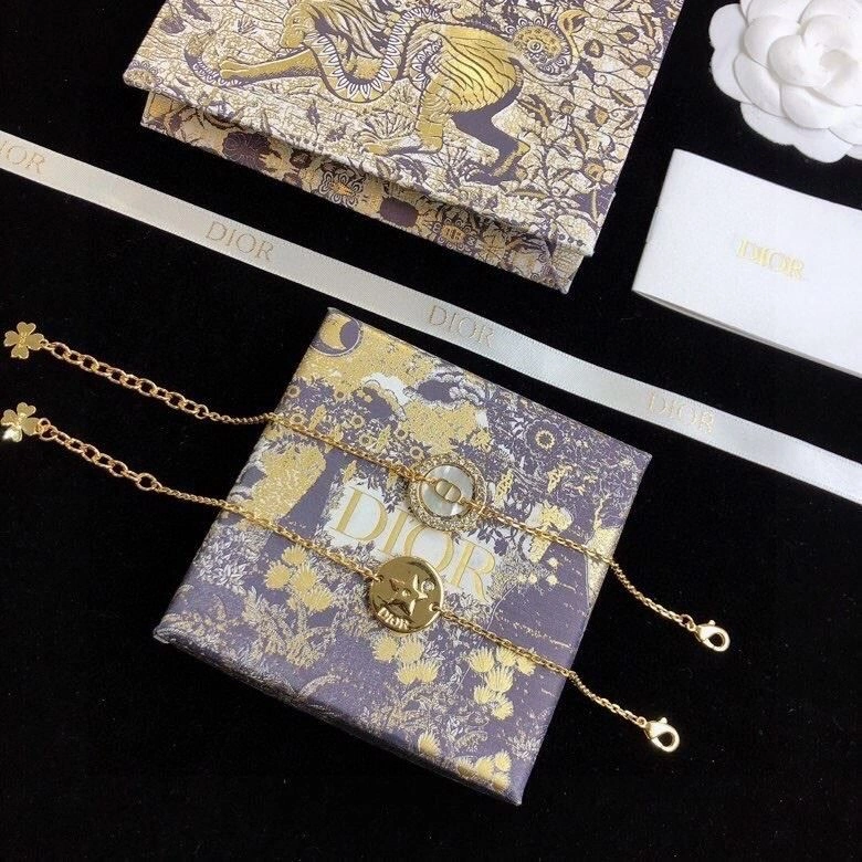 Reliable Christian Dior Bracelets 233970