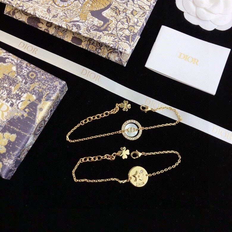 Reliable Christian Dior Bracelets 233970