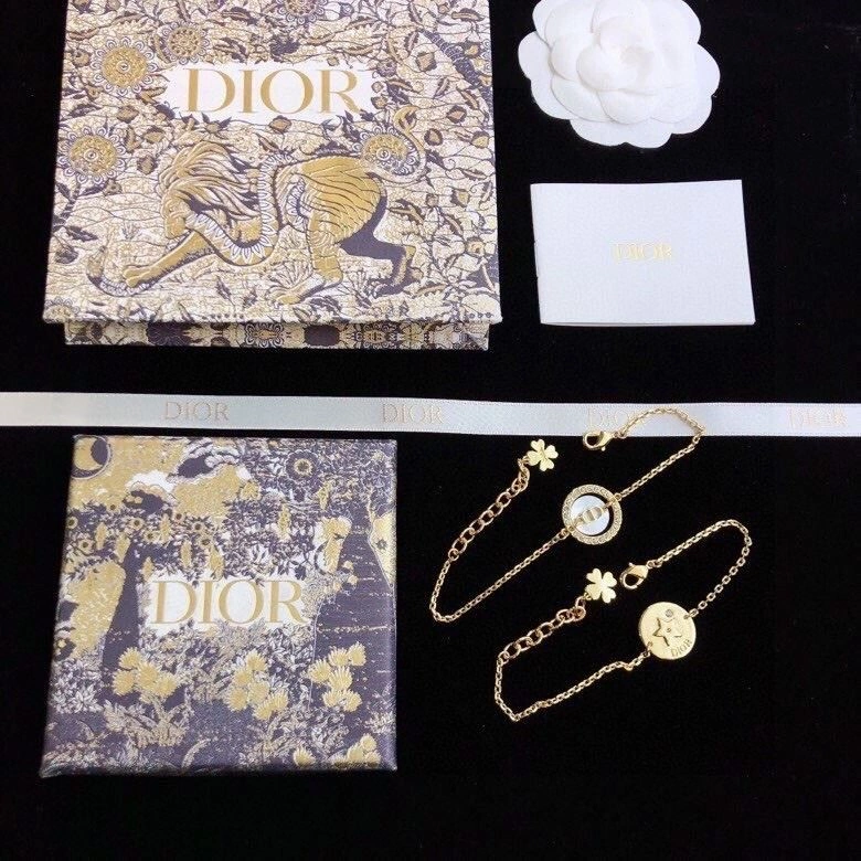 Reliable Christian Dior Bracelets 233970