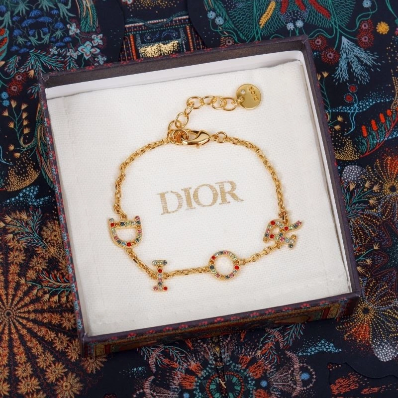 WellDesigned Christian Dior Bracelets 233692