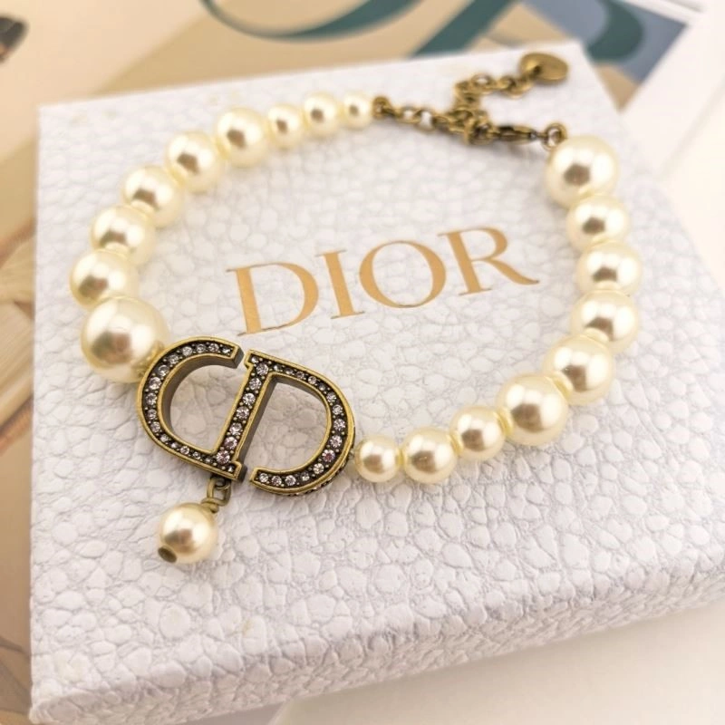 Compact Christian Dior Bracelets 233740