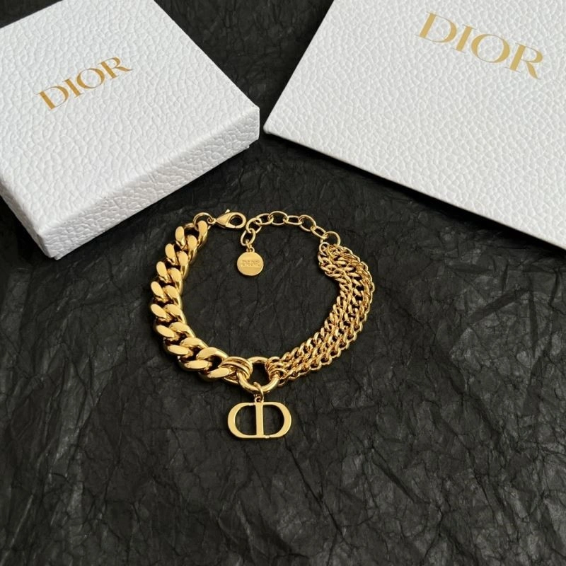 Breathable Christian Dior Bracelets 233677