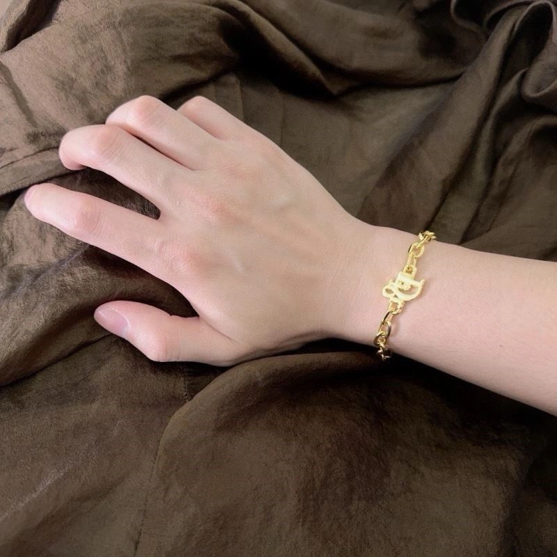 TravelReady Christian Dior Bracelets 233676