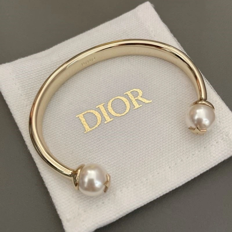 MoistureWicking Christian Dior Bracelets 233663