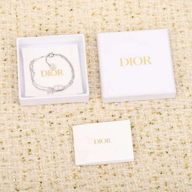 Snug Christian Dior Bracelets 233669