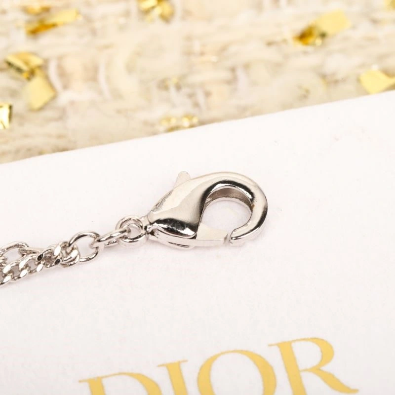 Snug Christian Dior Bracelets 233669