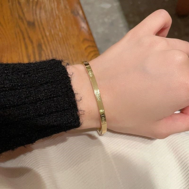 Neat Christian Dior Bracelets 233660