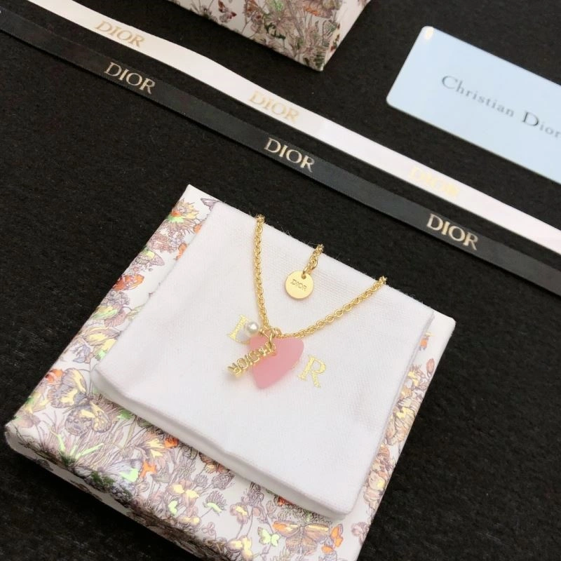Timeless Christian Dior Bracelets 233275