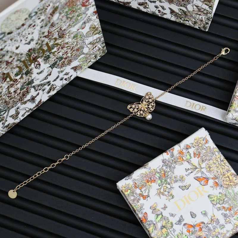 Unique Christian Dior Bracelets 232948