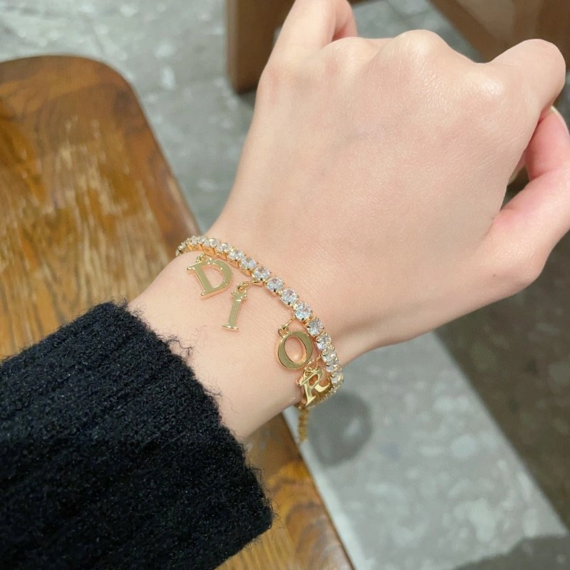 Trendsetting Christian Dior Bracelets 232946