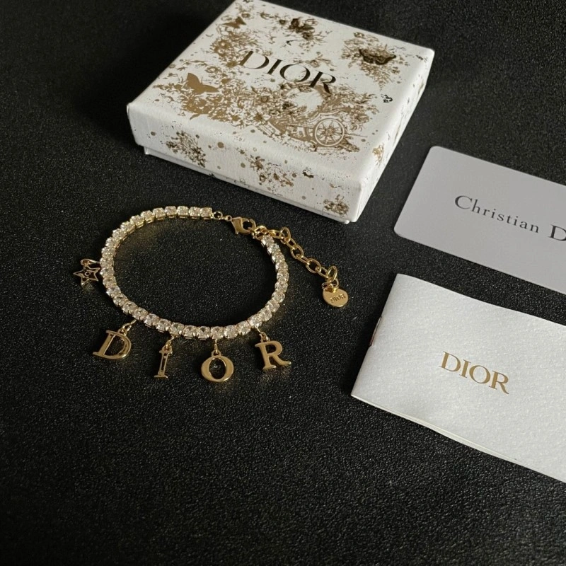 Trendsetting Christian Dior Bracelets 232946