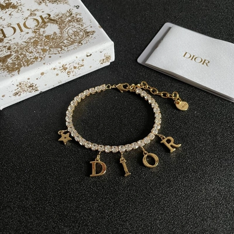 Trendsetting Christian Dior Bracelets 232946