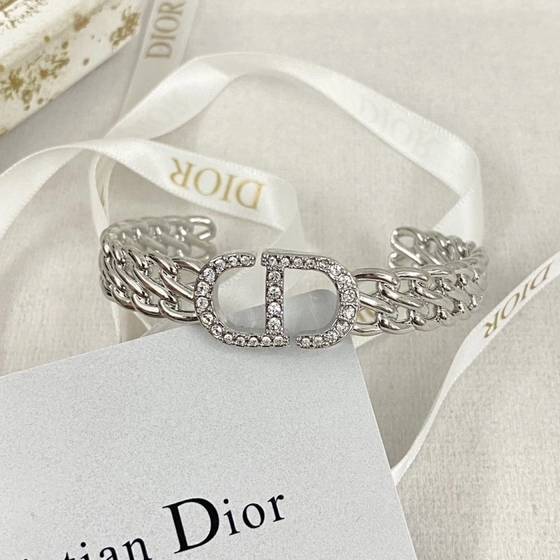 Lightweight Christian Dior Bracelets 232910
