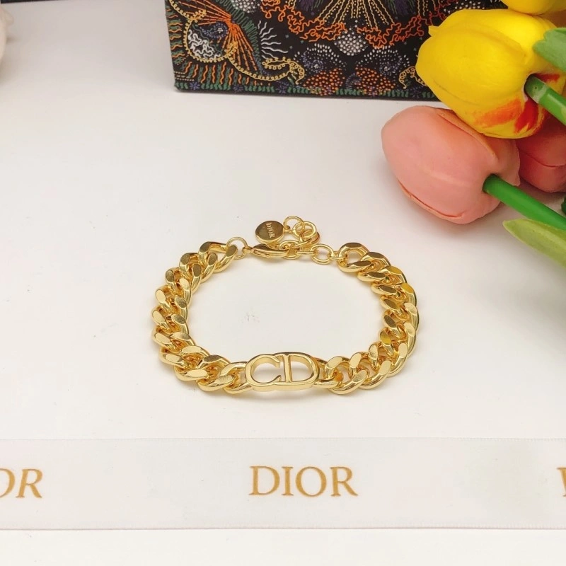 Efficient Christian Dior Bracelets 232940
