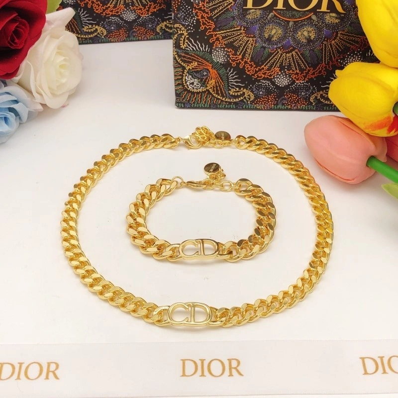 Efficient Christian Dior Bracelets 232940