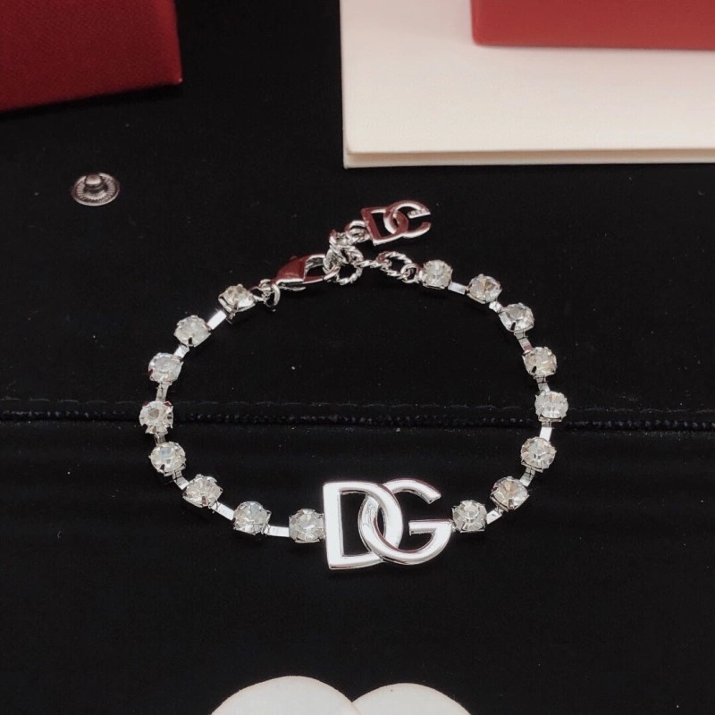 Fashionable Christian Dior Bracelets 233022