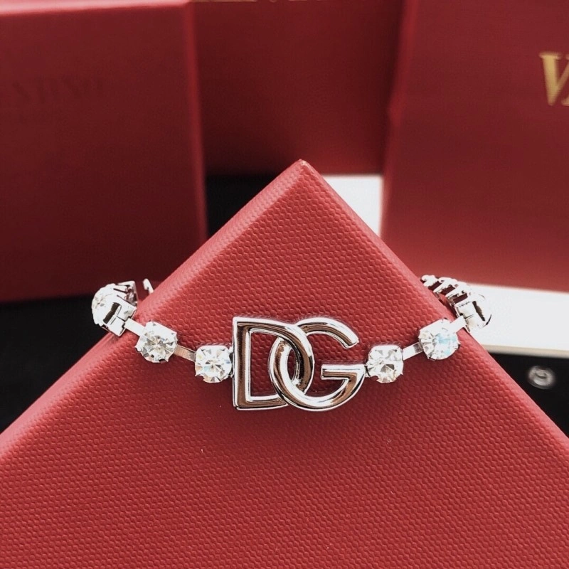 Fashionable Christian Dior Bracelets 233022