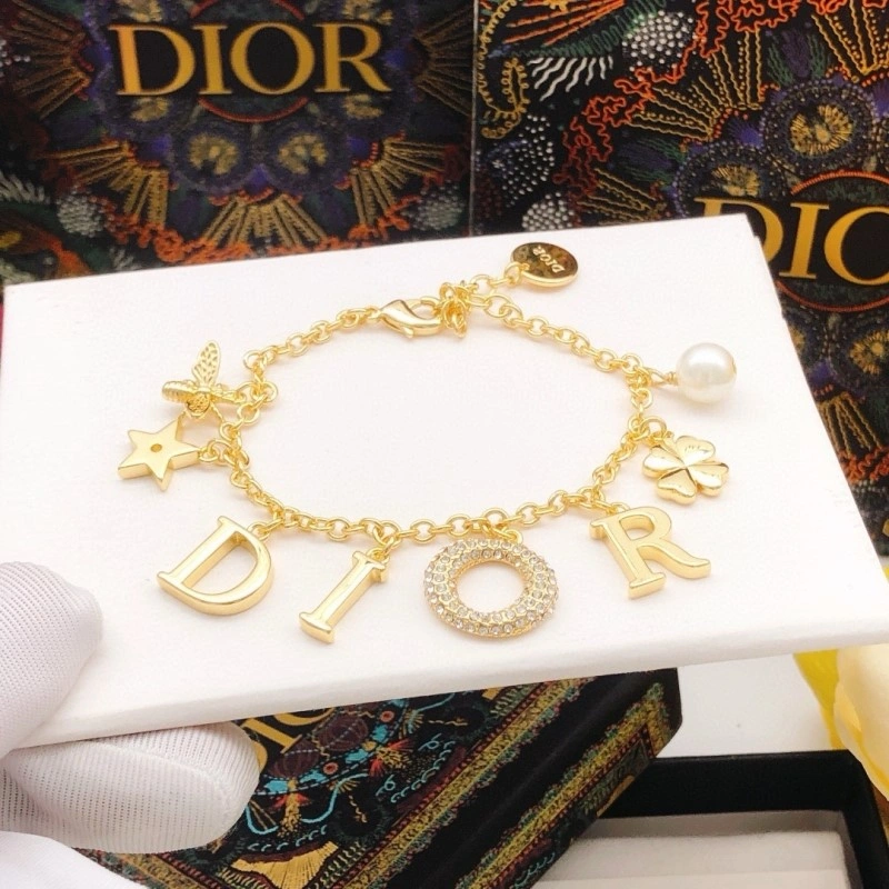 UrbanStyle Christian Dior Bracelets 232901