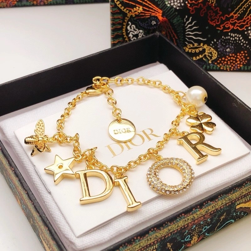 UrbanStyle Christian Dior Bracelets 232901